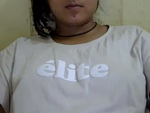Snapshot of Anika_Singh chatting on 04/29/26, 03:27 Anika Singh online show from 04/29/26, 03:27