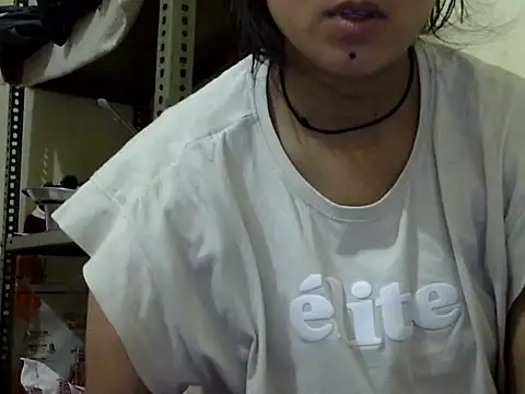 Snapshot of Anika_Singh chatting on 05/03/26, 03:01 Anika Singh online show from 05/03/26, 03:01