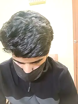 hotyyyyjonny online show from 12/15/25, 07:01