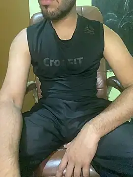 hotyyyyjonny online show from 04/15/26, 04:19