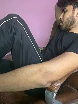 hotyyyyjonny online show from 07/05/26, 04:25
