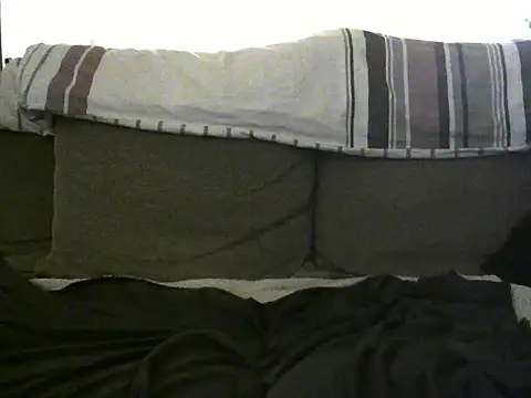 Snapshot of sssuka chatting on 11/13/25, 05:34 sssuka online show from 11/13/25, 05:34