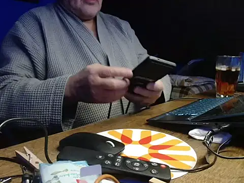 Snapshot of sssuka chatting on 02/12/26, 10:16 sssuka online show from 02/12/26, 10:16