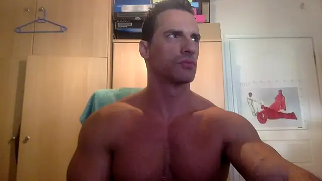 Snapshot of bubblemaleass35 chatting on 11/14/25, 11:42 bubblemaleass35 online show from 11/14/25, 11:42