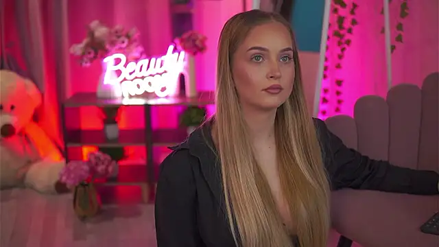 ElyssawetXX online show from 02/23/26, 07:44