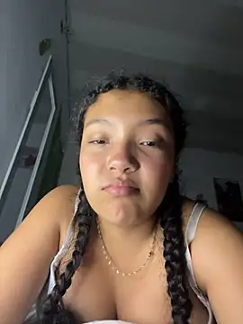 PetiteKattia online show from 02/07/26, 04:38