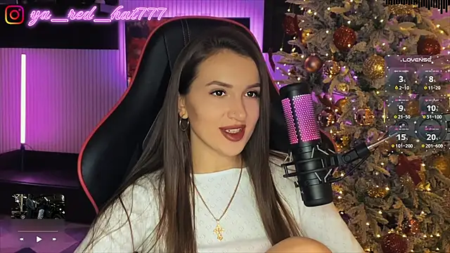 Snapshot of -RED_HAT- chatting on 02/01/26, 06:06 -RED HAT- online show from 02/01/26, 06:06