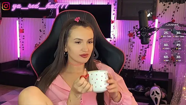 -RED HAT- online show from 04/17/26, 09:45