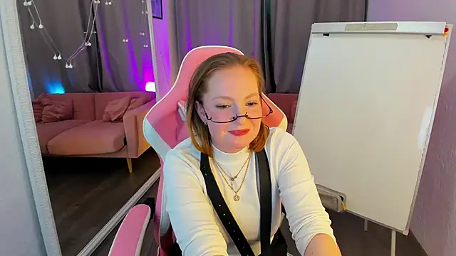 Elizabeth Walson online show from 11/15/25, 11:40