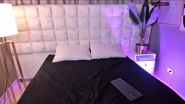 Atenea Velle online show from 03/10/26, 01:16