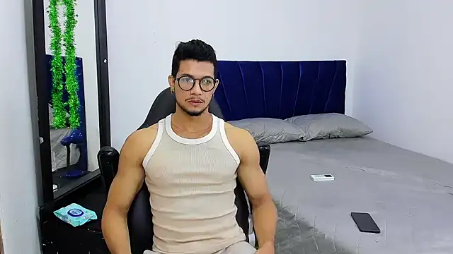 Nolan joness online show from 11/21/25, 01:43