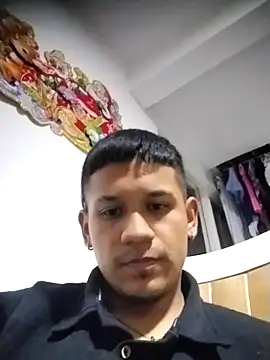 Chris    Col online show from 01/06/26, 01:53