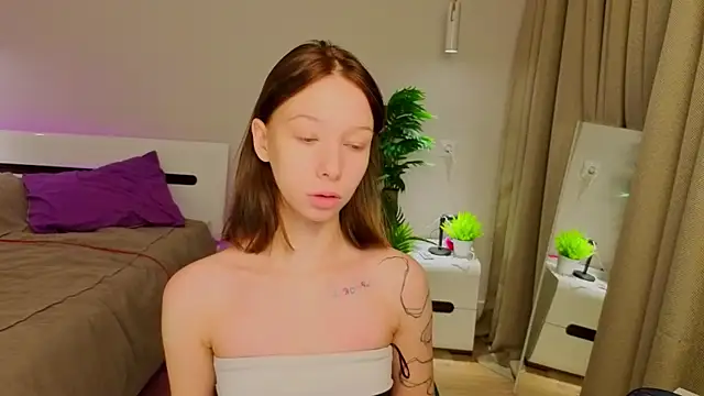 LilyPoetry  online show from 11/27/25, 11:23