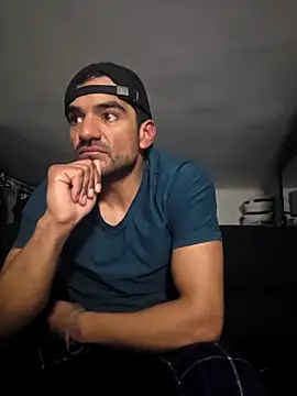 piggylatino online show from 02/10/26, 12:04