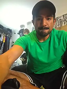 piggylatino online show from 03/11/26, 07:20