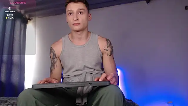 ArthurPhoenixx online show from 12/02/25, 06:36