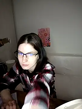 Snapshot of v_crizis324 chatting on 02/06/26, 01:47 v crizis324 online show from 02/06/26, 01:47