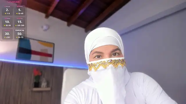 Hannaa Dolly online show from 11/30/25, 03:43