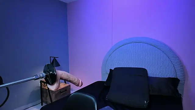 Sara rhoades online show from 03/25/26, 07:42