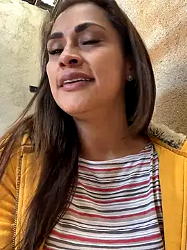 Snapshot of valeria_absurdah chatting on 11/29/25, 07:39 valeria absurdah online show from 11/29/25, 07:39