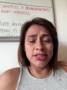 valeria absurdah online show from 12/17/25, 08:26