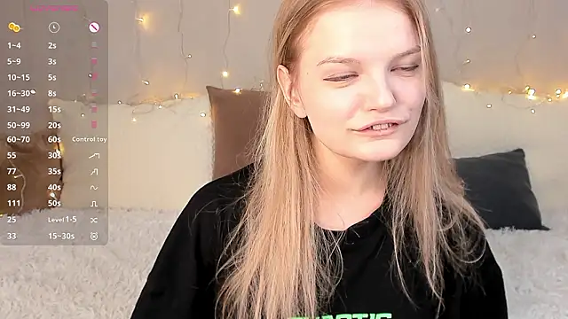 Snapshot of MicheleHonas chatting on 02/01/26, 06:06 MicheleHonas online show from 02/01/26, 06:06