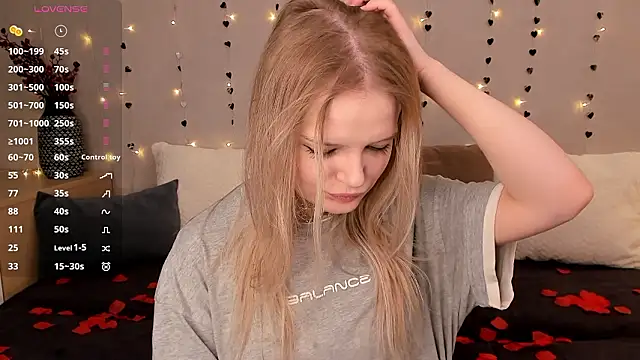 Snapshot of MicheleHonas chatting on 02/11/26, 05:40 MicheleHonas online show from 02/11/26, 05:40