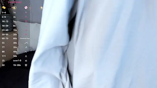 Snapshot of MicheleHonas chatting on 02/20/26, 06:41 MicheleHonas online show from 02/20/26, 06:41