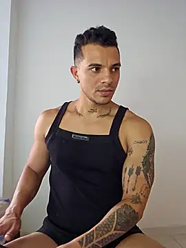 Zayn maxwell online show from 11/12/25, 04:51