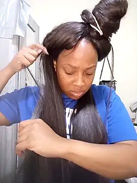 Snapshot of NayraMoon_ chatting on 11/22/25, 03:27 NayraMoon online show from 11/22/25, 03:27