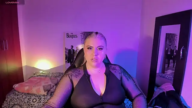 Snapshot of bianka_hot23 chatting on 11/14/25, 05:50 bianka hot23 online show from 11/14/25, 05:50