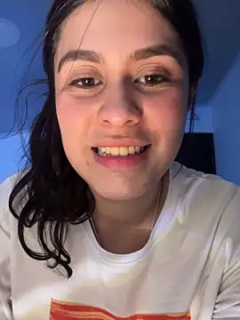 lucyrain 18 online show from 11/18/25, 02:17