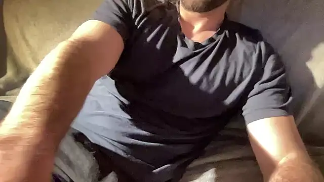 Snapshot of Pmendes98 chatting on 01/14/26, 06:46 Pmendes98 online show from 01/14/26, 06:46