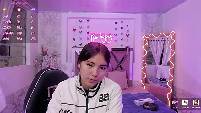 ISABELA TAY online show from 03/11/26, 11:49