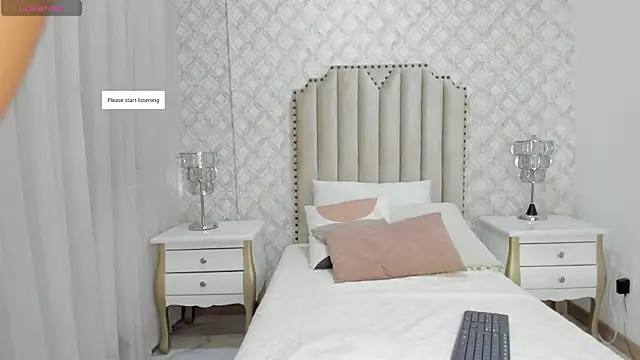 fallon grey online show from 12/04/25, 07:11