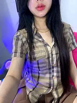 Snapshot of Bella_wett chatting on 11/12/25, 03:56 Bella wett online show from 11/12/25, 03:56