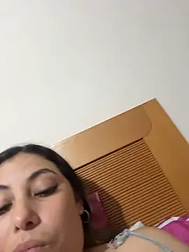 Snapshot of Anna_Bitch_Disgusting chatting on 01/10/26, 05:20 Anna Bitch Disgusting online show from 01/10/26, 05:20