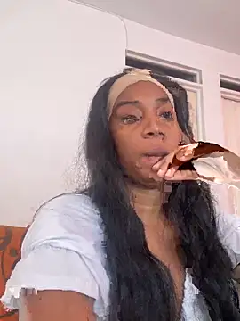 Snapshot of AishaOwens chatting on 03/11/26, 08:37 AishaOwens online show from 03/11/26, 08:37