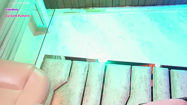 Caroline palmerr online show from 12/21/25, 03:24