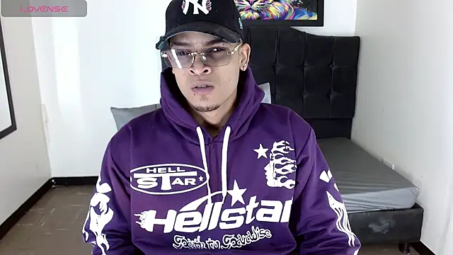 Isaacas  online show from 11/21/25, 11:20