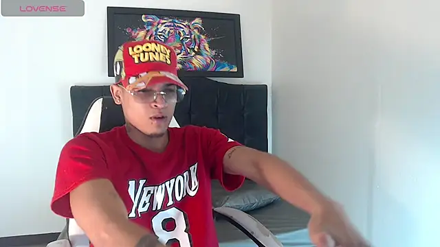 Isaacas  online show from 11/30/25, 11:25