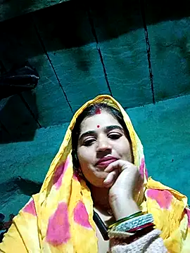 Hot kamla online show from 12/18/25, 03:29