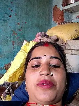 Hot kamla online show from 04/14/26, 05:13