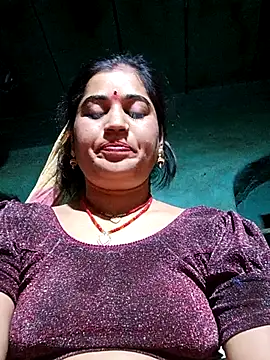 Hot kamla online show from 04/15/26, 11:16