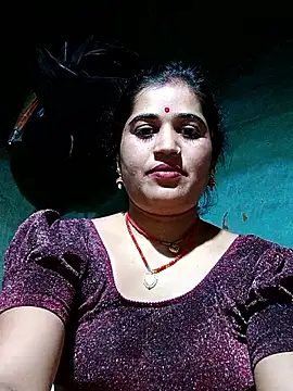 Hot kamla online show from 04/24/26, 10:18