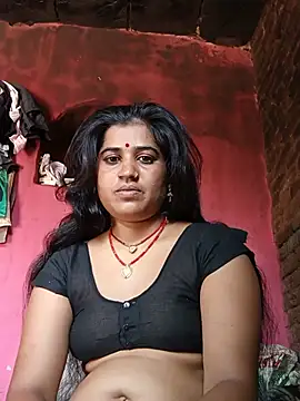 Snapshot of Hot_kamla chatting on 06/23/26, 06:00 Hot kamla online show from 06/23/26, 06:00
