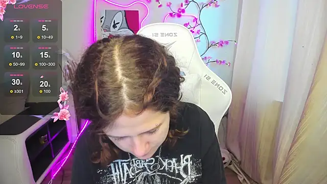 Anora Miller online show from 11/27/25, 08:27