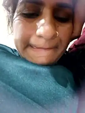 Snapshot of Kumari_gairl chatting on 01/17/26, 04:43 Kumari gairl online show from 01/17/26, 04:43