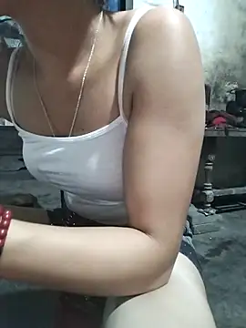 gugu0022 online show from 04/13/26, 12:32