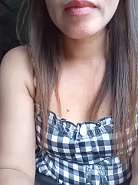 Snapshot of Lyly_sexyy chatting on 06/12/26, 10:47 Lyly sexyy online show from 06/12/26, 10:47